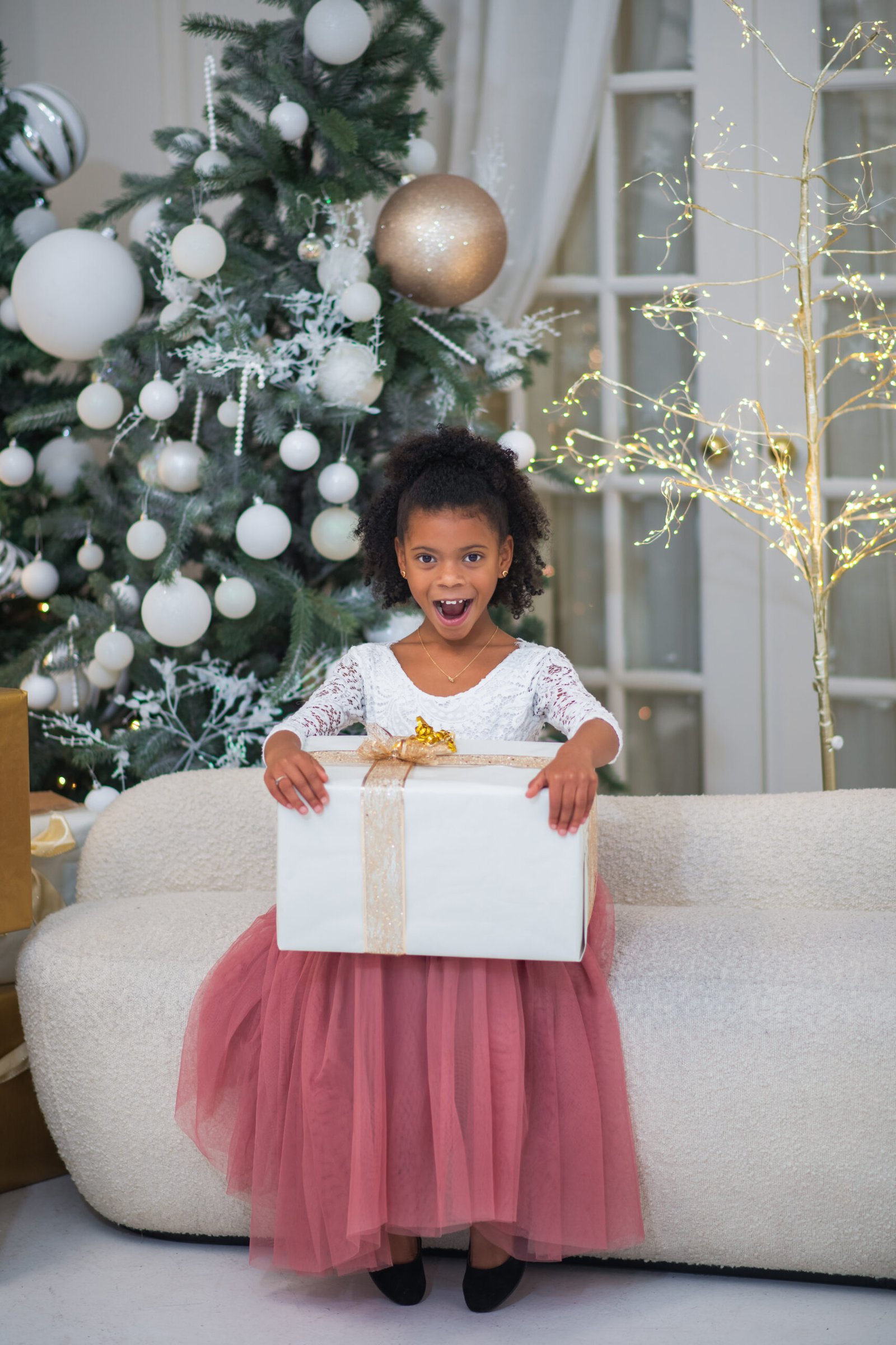 Christmas mini session in Montreal photographed by Keyris Rodriguez