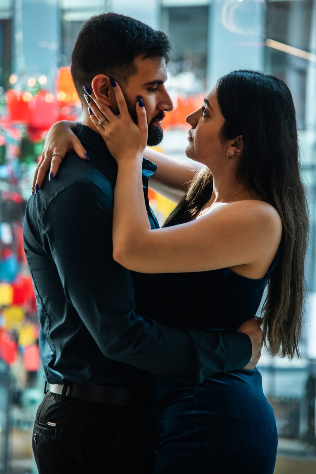 Engagement storytelling photography in Montreal by Keyris Rodriguez