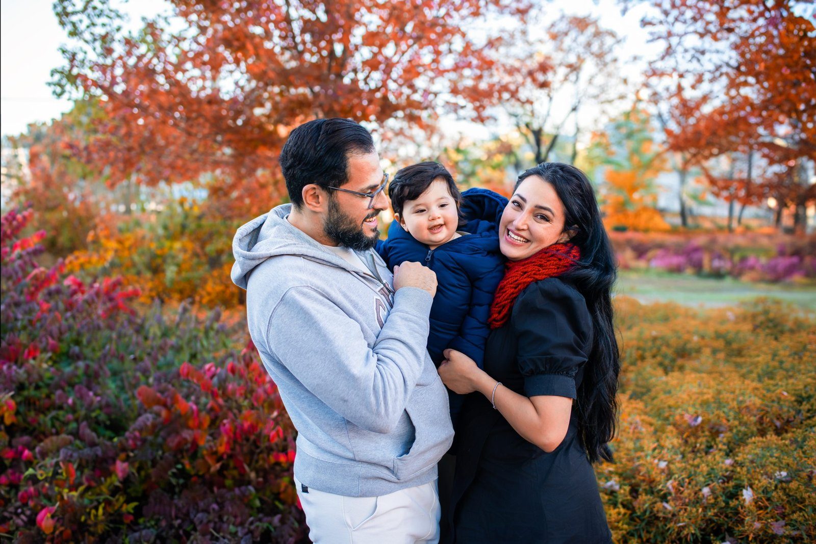 Bonnet & Family family session in Montreal — photographed by Keyris Rodriguez