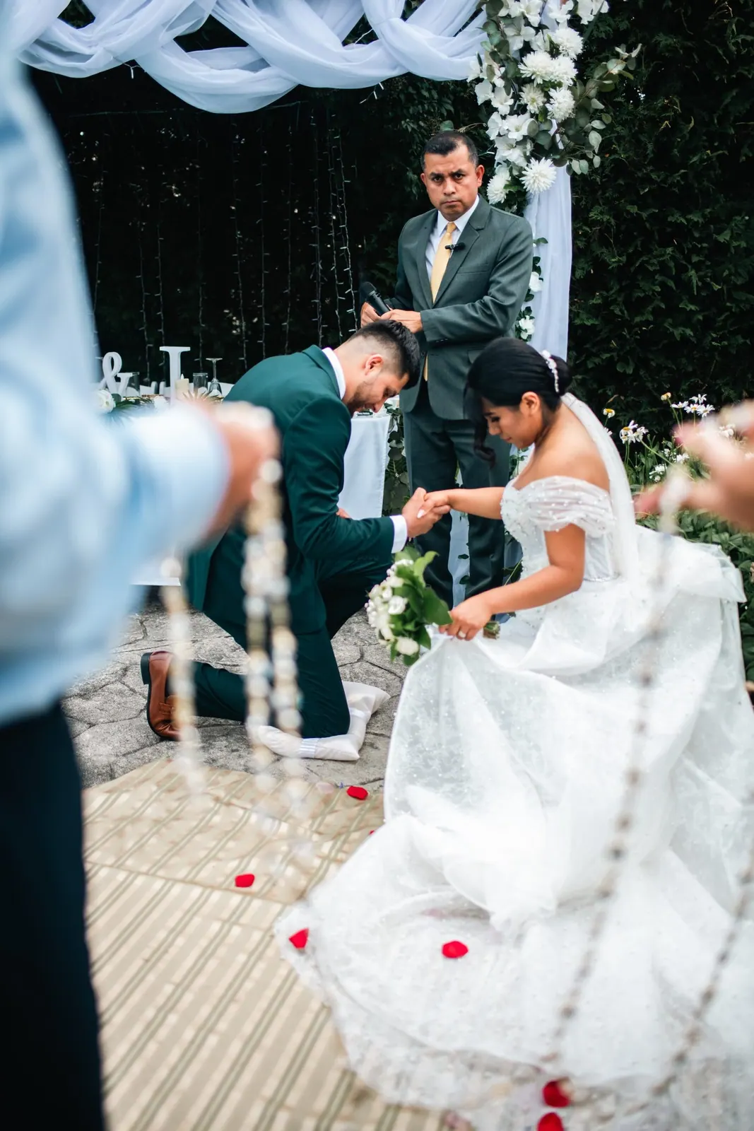 Leonardo & Isaura wedding — photographed by Keyris Rodriguez (6)